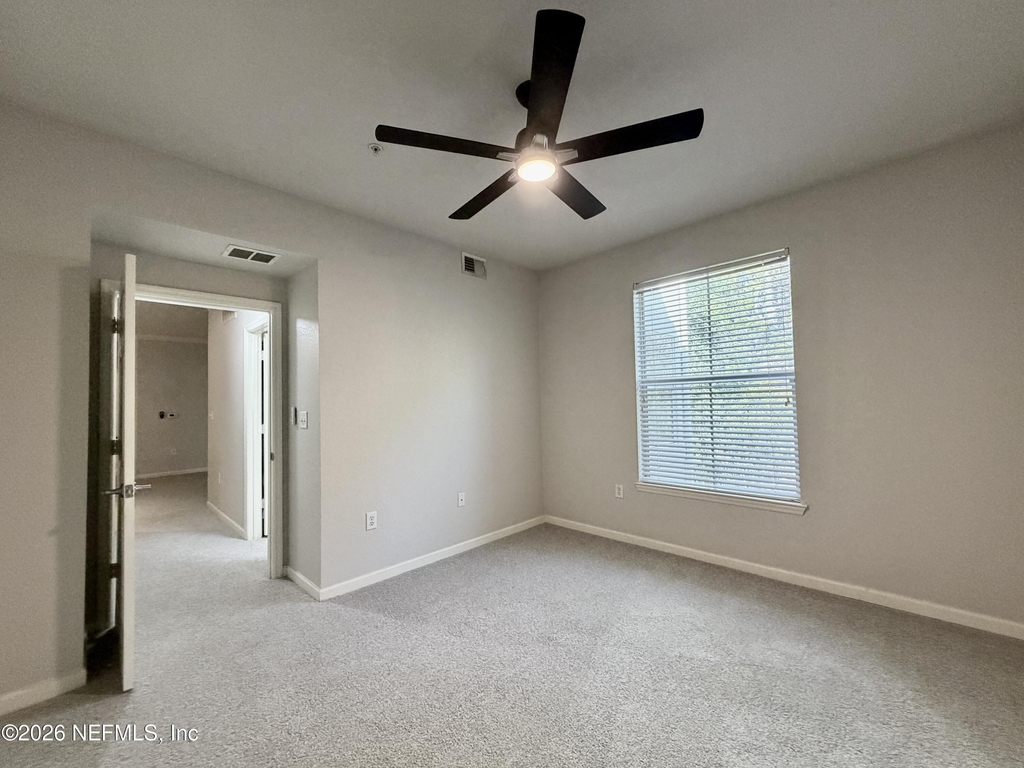 8539 Gate Parkway W - Photo 16
