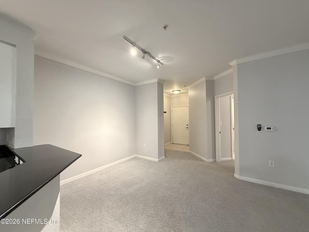 8539 Gate Parkway W - Photo 5