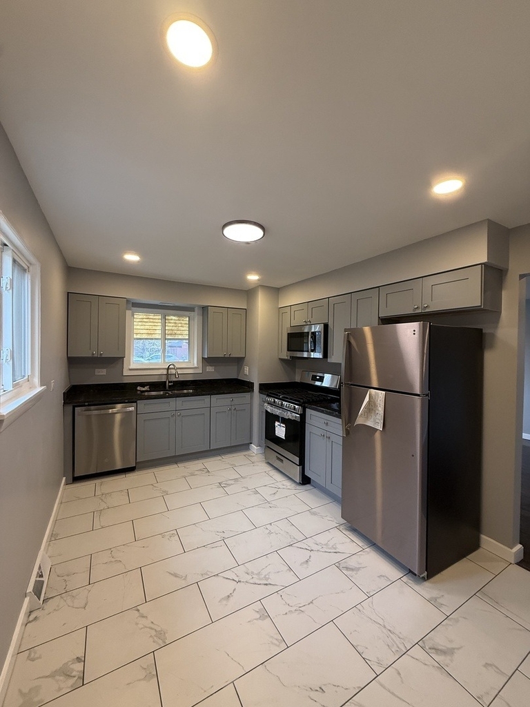 7732 Lotus Avenue - Photo 0