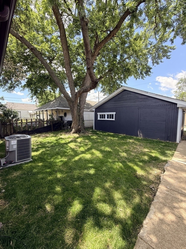 7732 Lotus Avenue - Photo 8