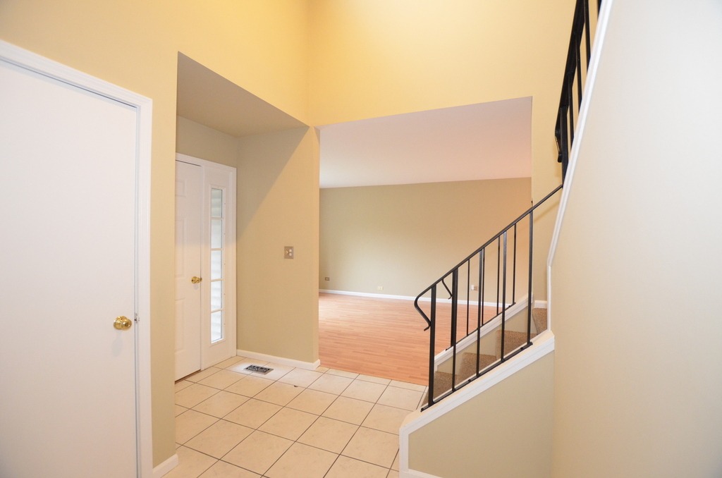 387 Amy Court - Photo 6