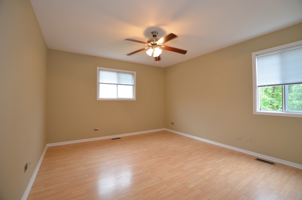 387 Amy Court - Photo 13