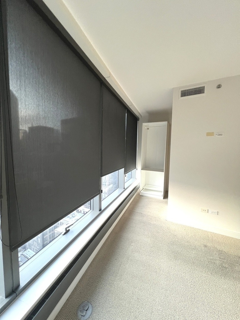 60 E Monroe Street - Photo 18