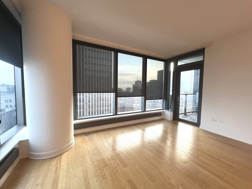 60 E Monroe Street - Photo 21