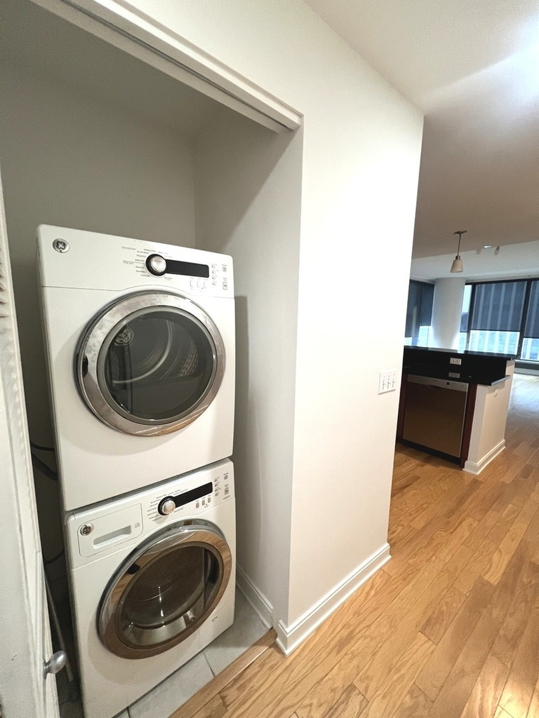 60 E Monroe Street - Photo 26
