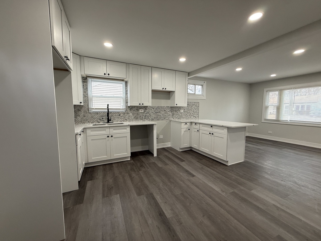 16752 Artesian Avenue - Photo 3