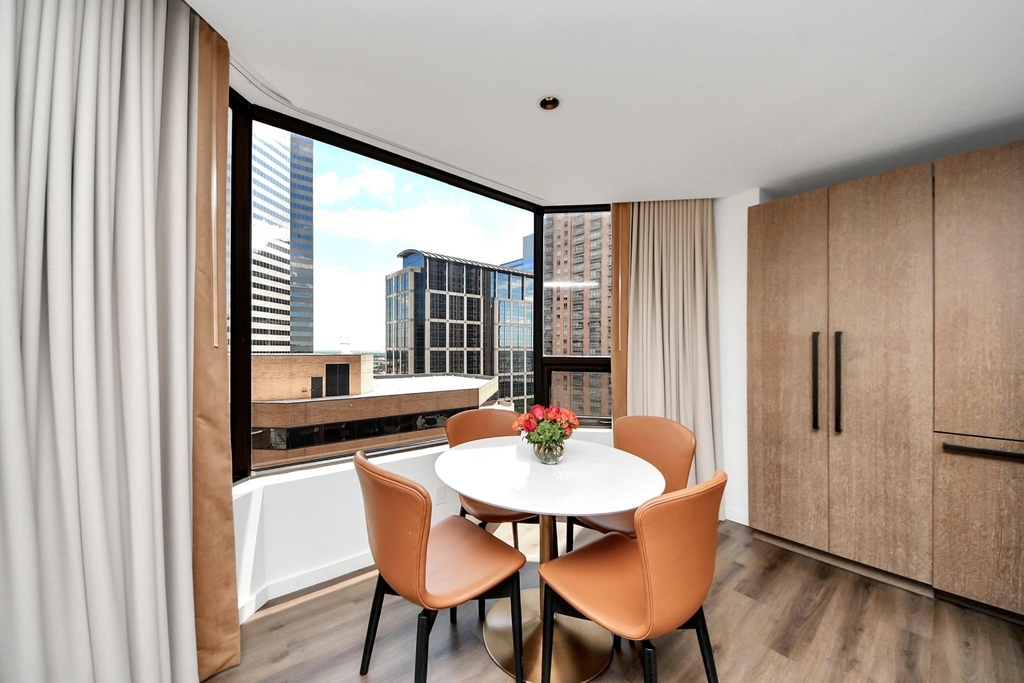 1300 Lamar Street - Photo 14