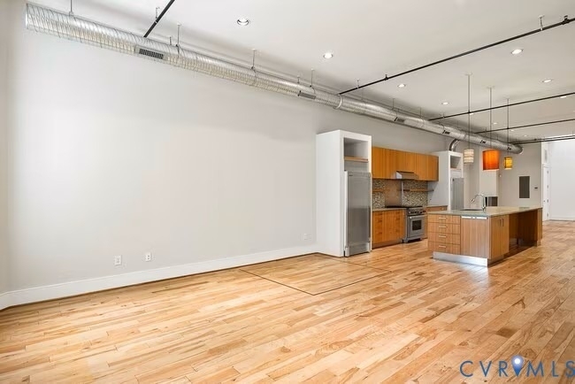 105 E Broad Street - Photo 14