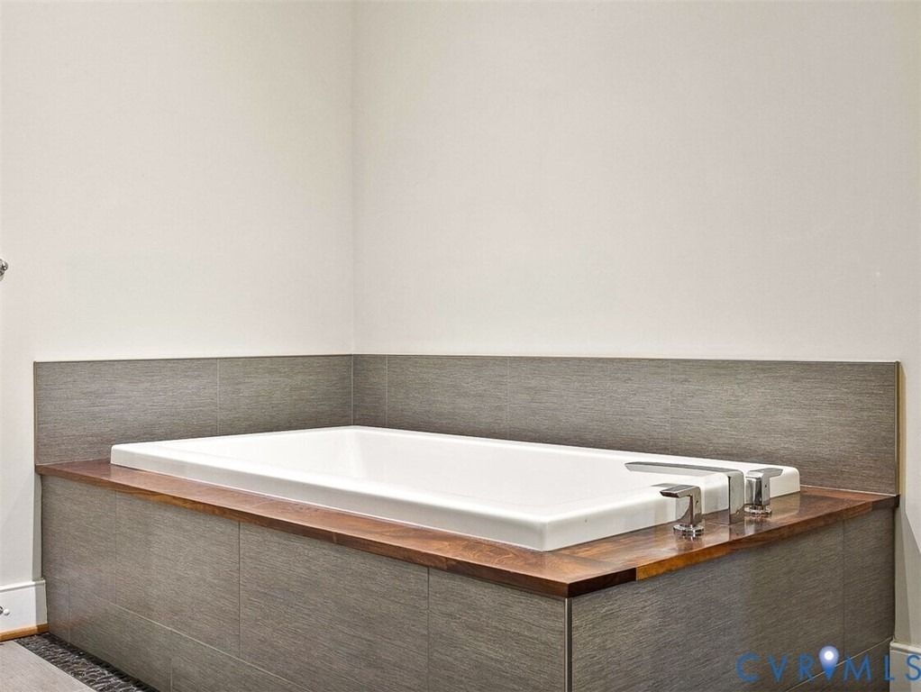 105 E Broad Street - Photo 26