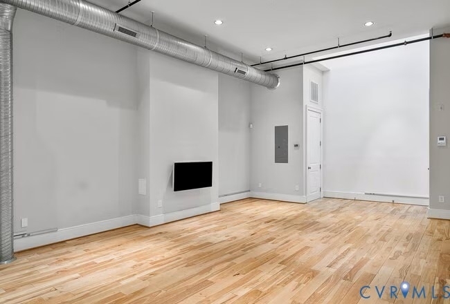 105 E Broad Street - Photo 9