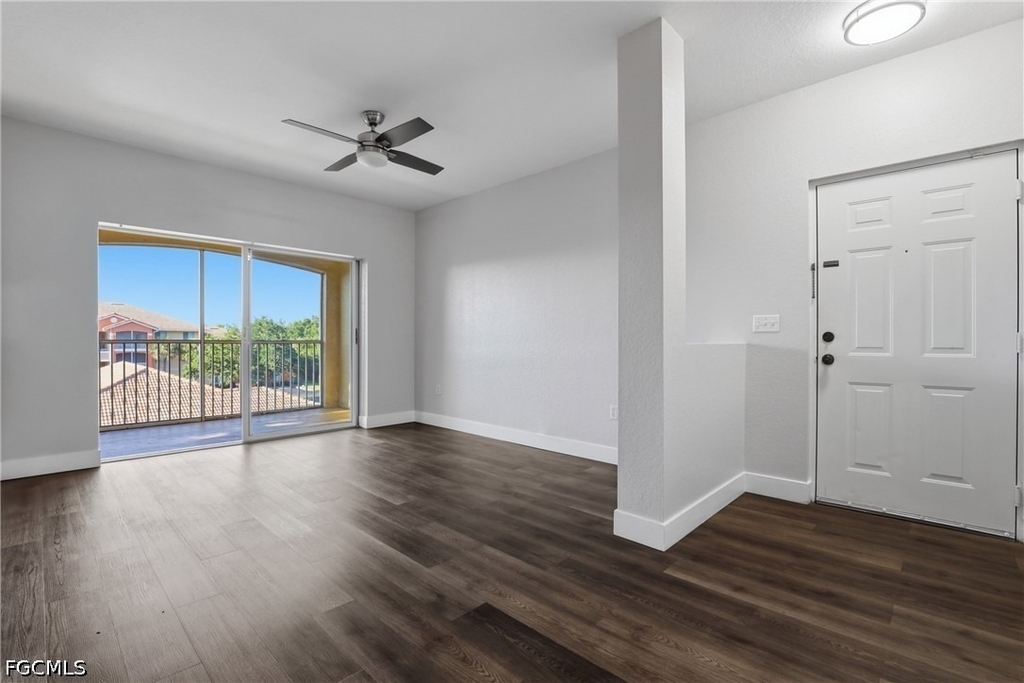 6321 Aragon Way - Photo 4