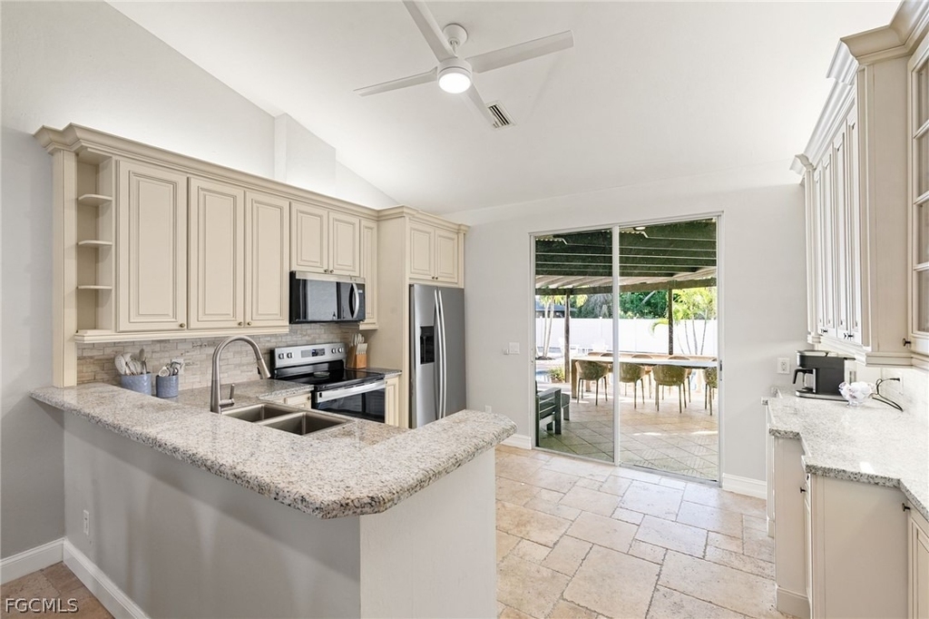 317 3rd Avenue - Photo 6