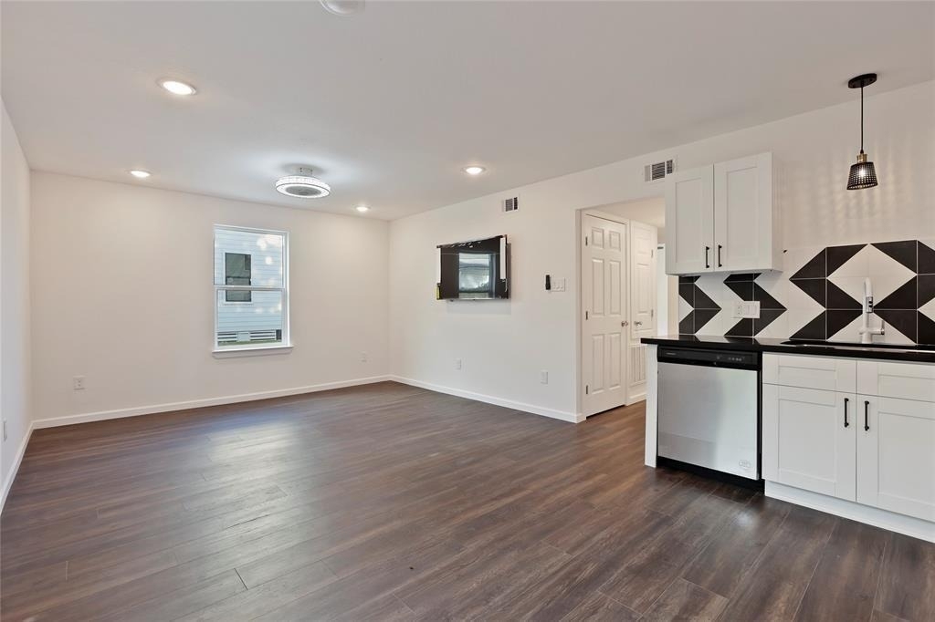 310 Delmar Street - Photo 12