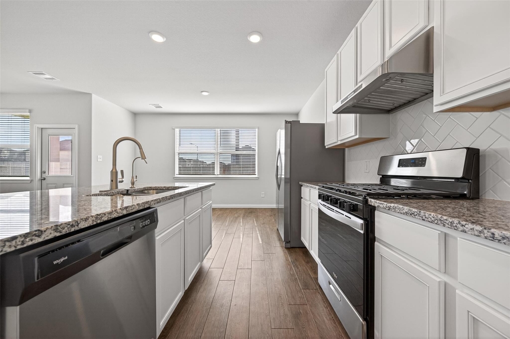 3903 Giorgio Pastel Place - Photo 24