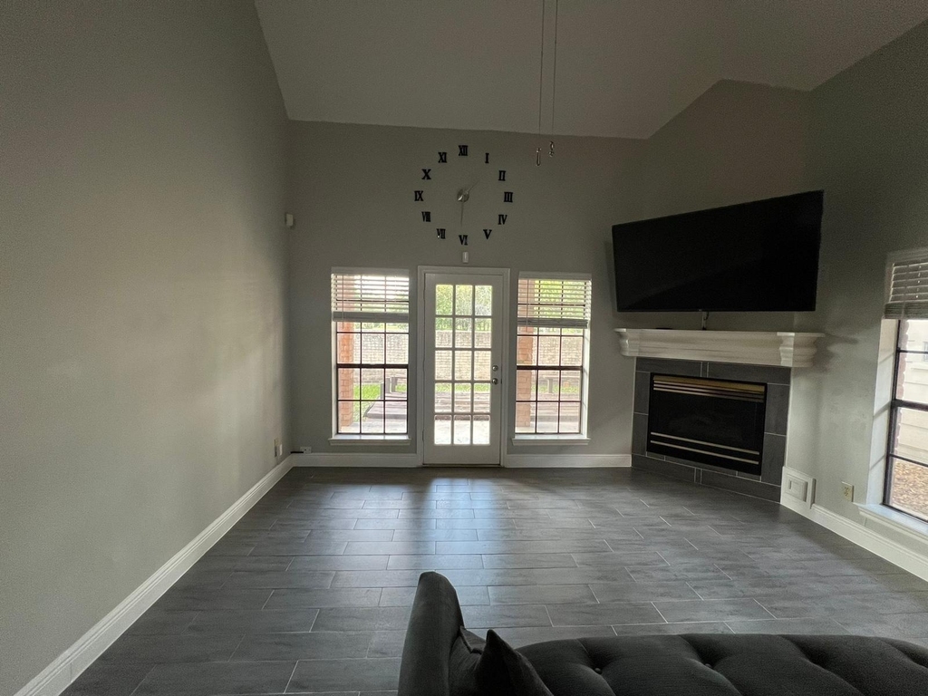 6990 Oakwood Park - Photo 11