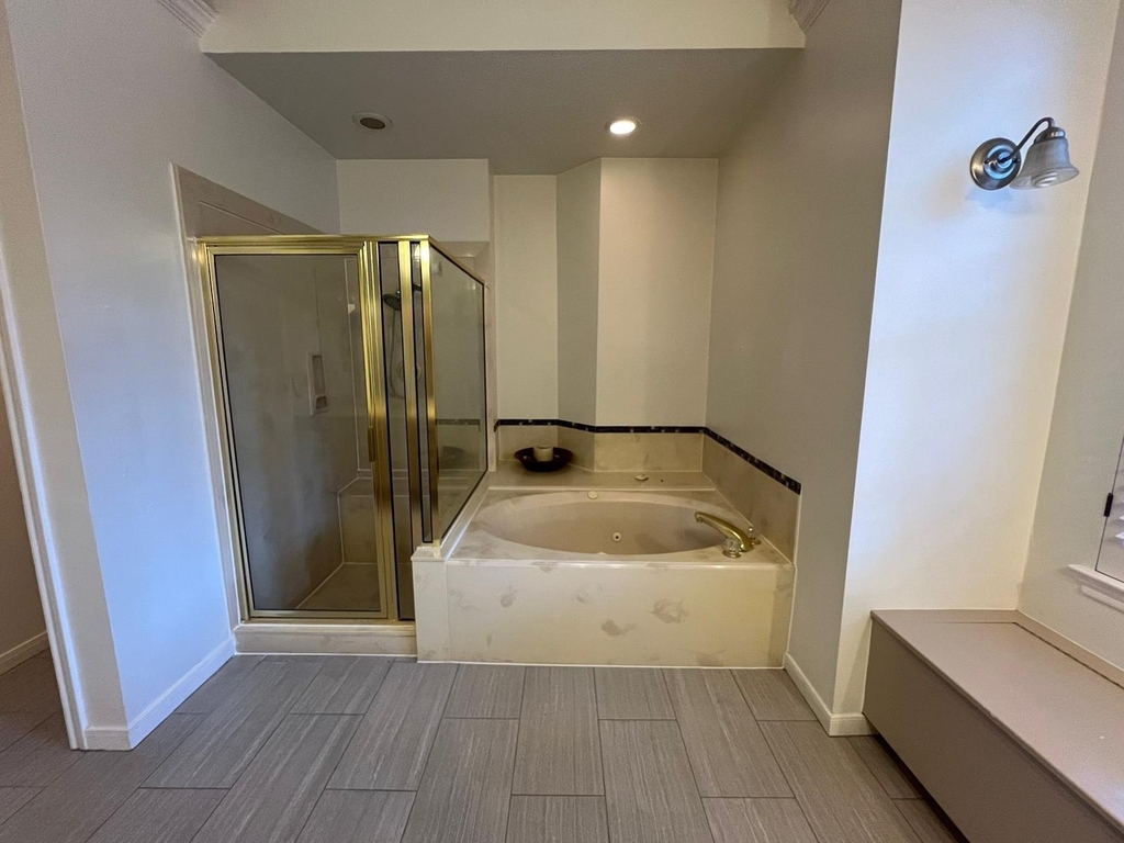 6990 Oakwood Park - Photo 8