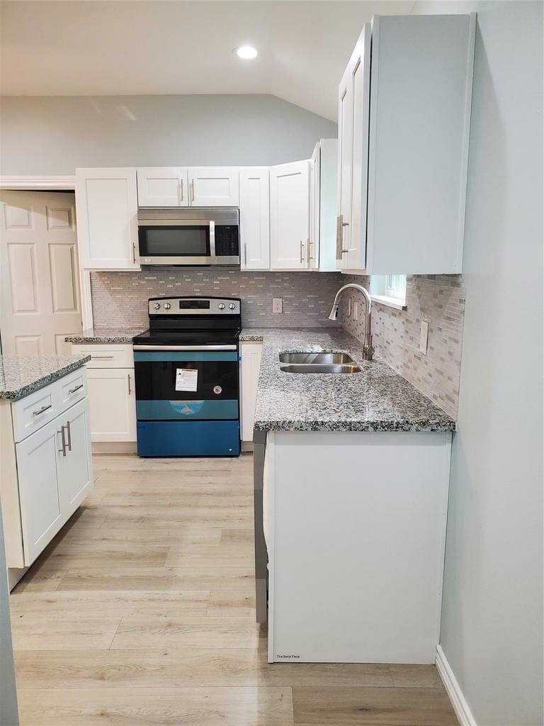 6815 Sidney - Photo 2