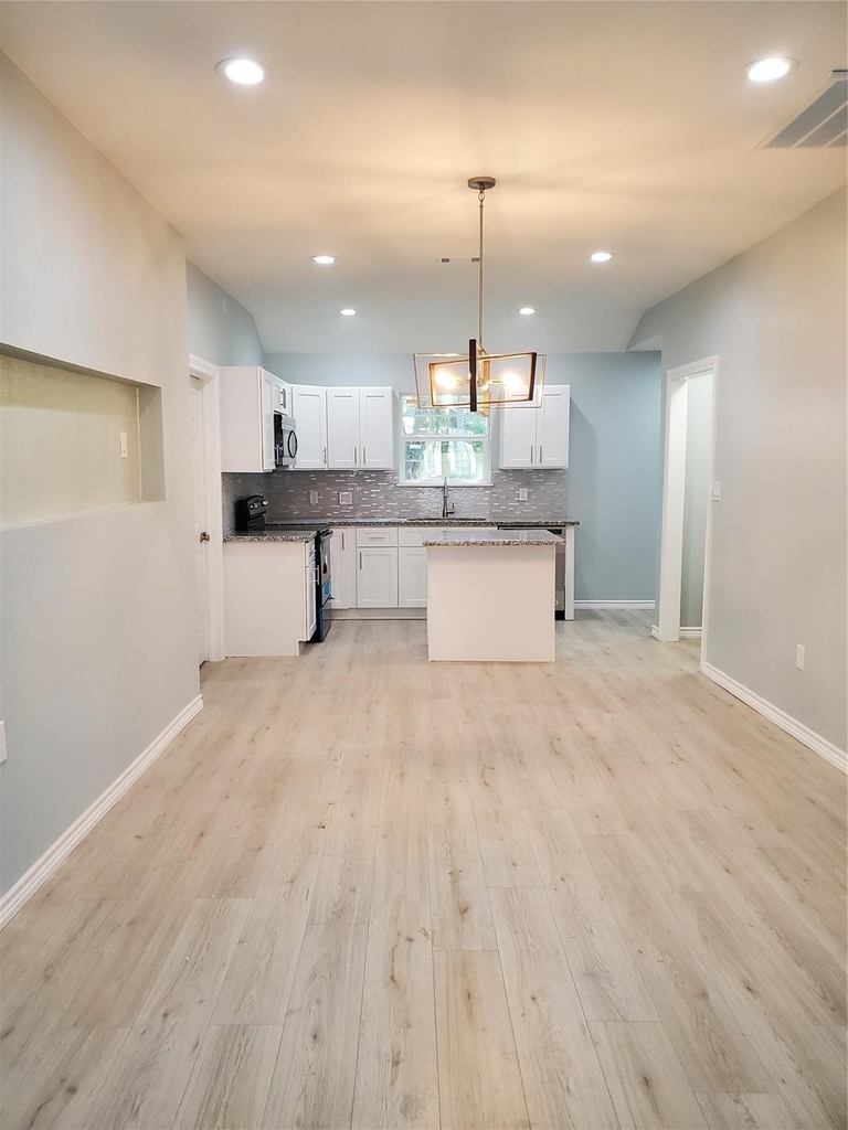 6815 Sidney - Photo 4