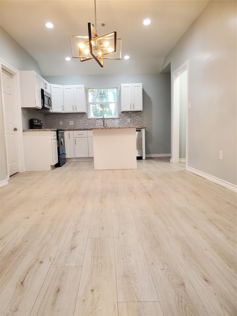 6815 Sidney - Photo 8