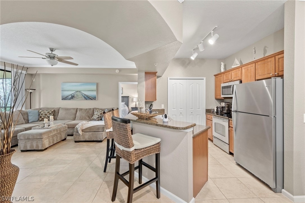12955 Positano Circle - Photo 6