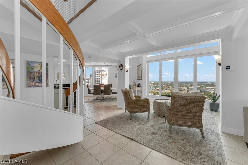 4041 Gulf Shore Boulevard N - Photo 1