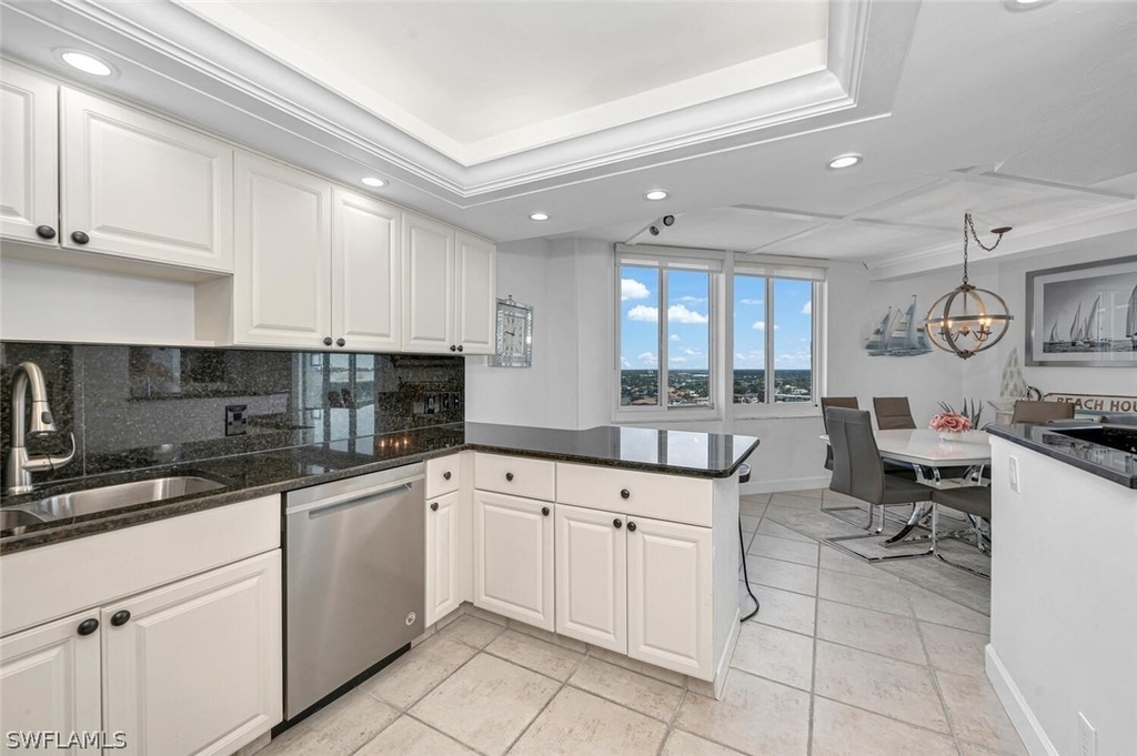 4041 Gulf Shore Boulevard N - Photo 4