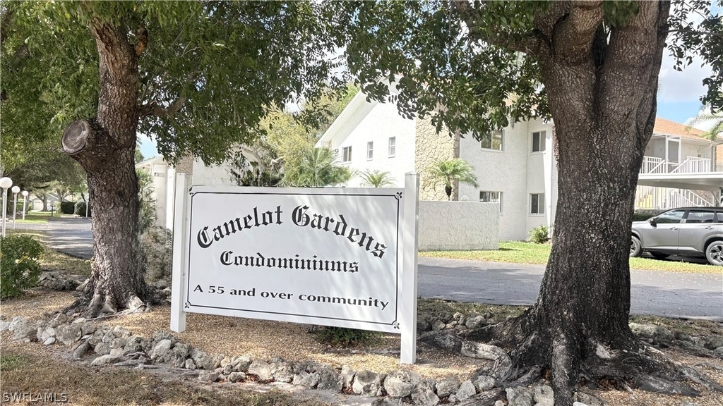59 Camelot Gardens Boulevard - Photo 2