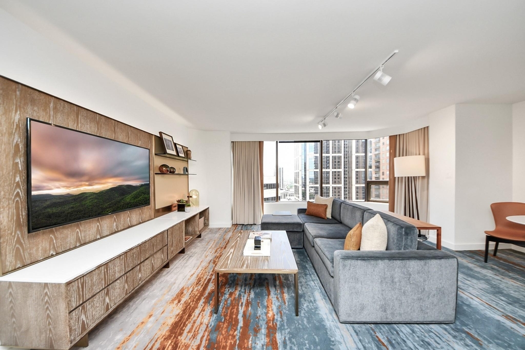 1300 Lamar Street - Photo 11