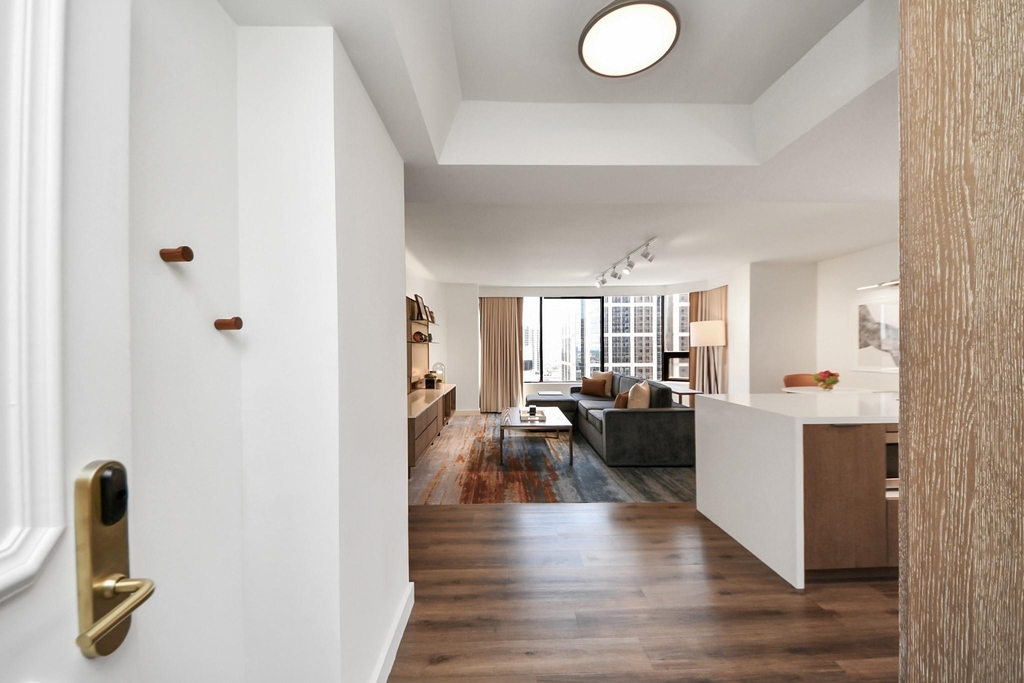 1300 Lamar Street - Photo 1