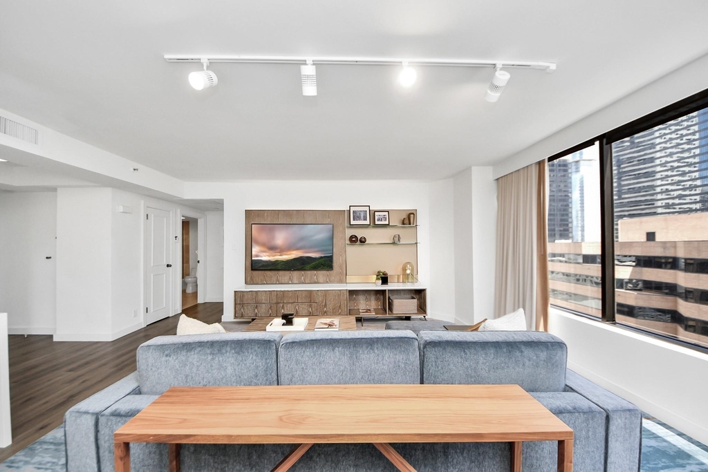 1300 Lamar Street - Photo 14