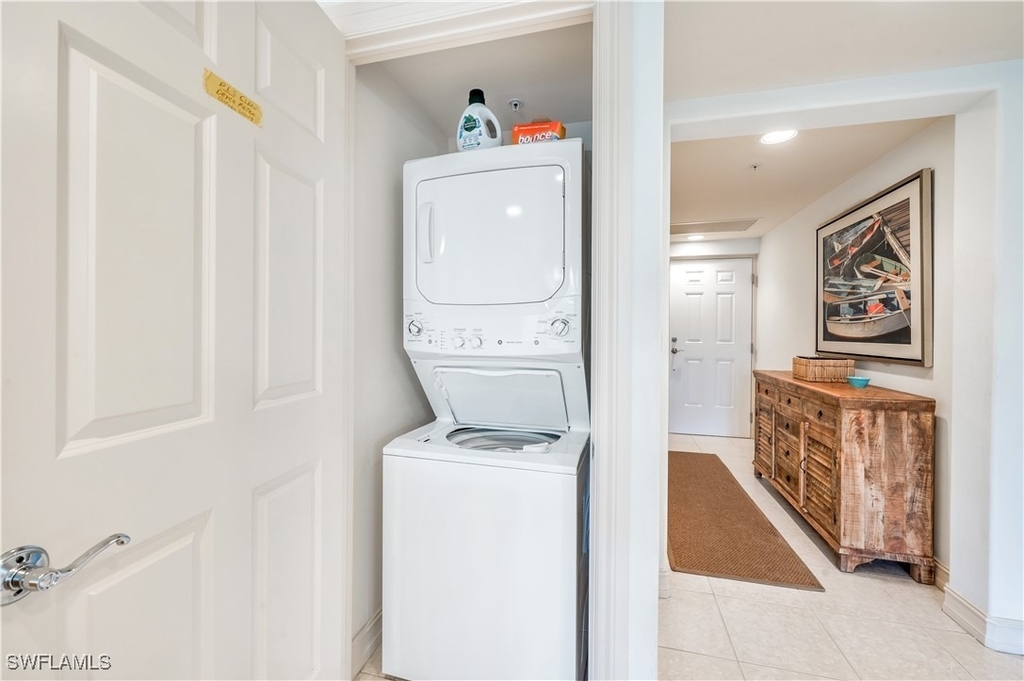 2748 Tiburon Boulevard E - Photo 26