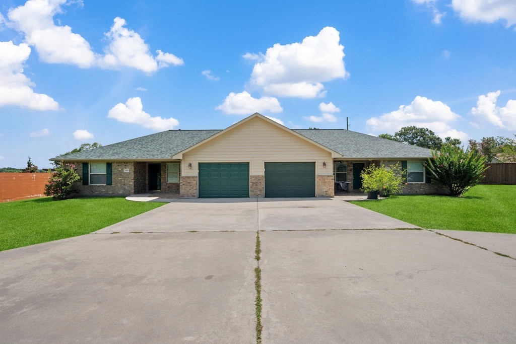 460 W Houston Street - Photo 0