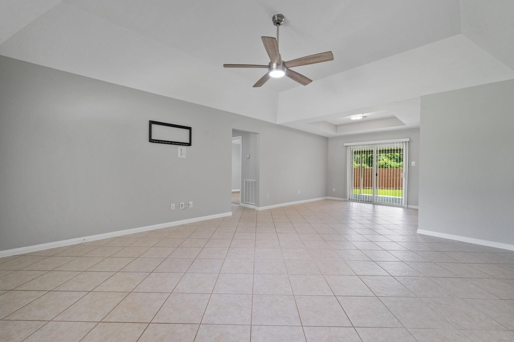 460 W Houston Street - Photo 3