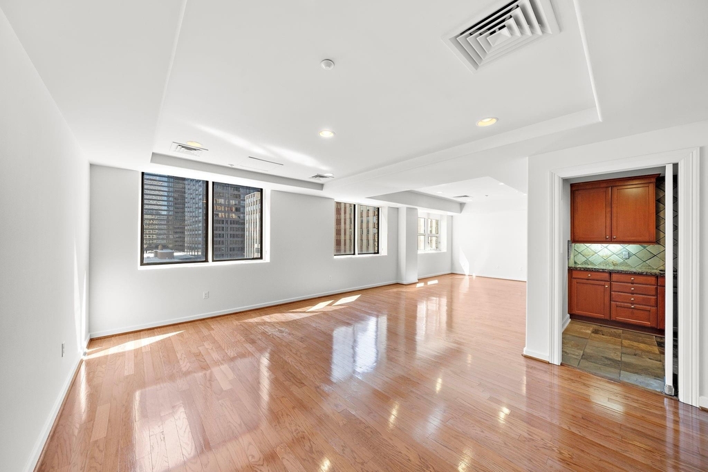 914 Main Street - Photo 3