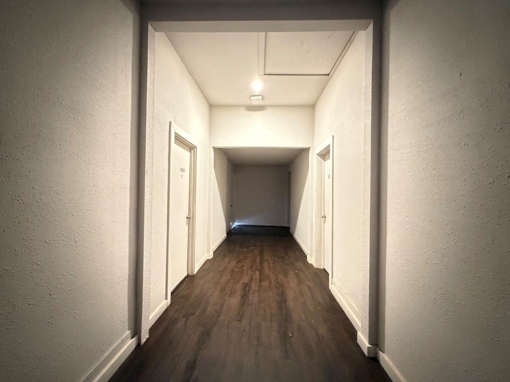 1211 W Park Ave - Photo 2