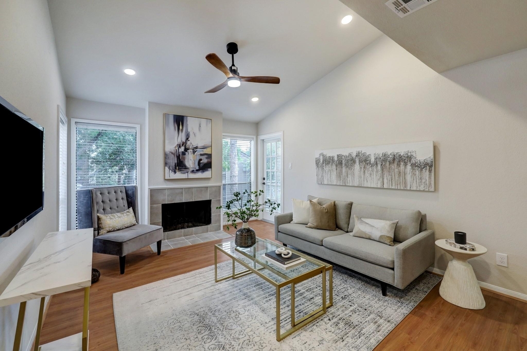 1201 Bering Drive - Photo 4