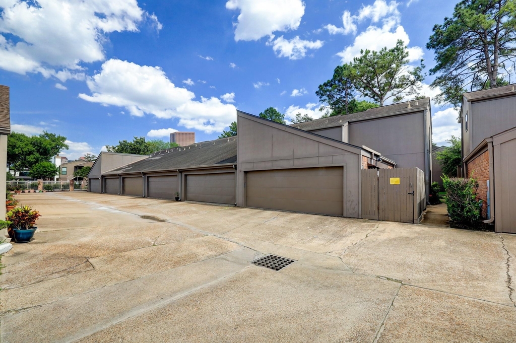 1201 Bering Drive - Photo 16