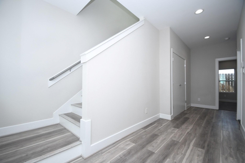 5904 Gardendale Drive - Photo 4