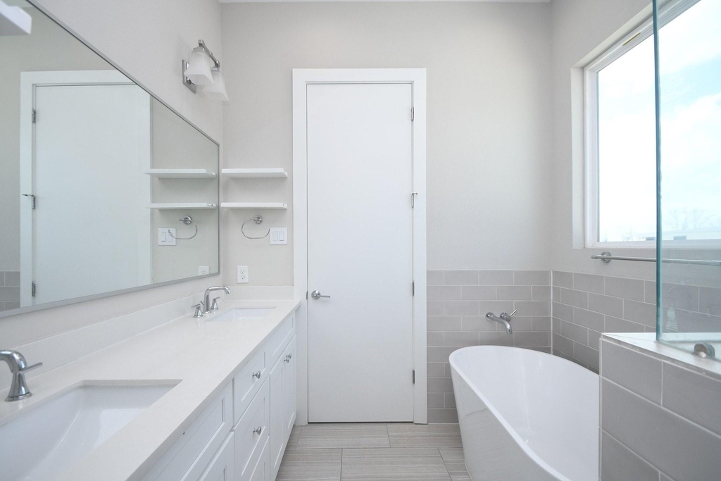 5904 Gardendale Drive - Photo 33
