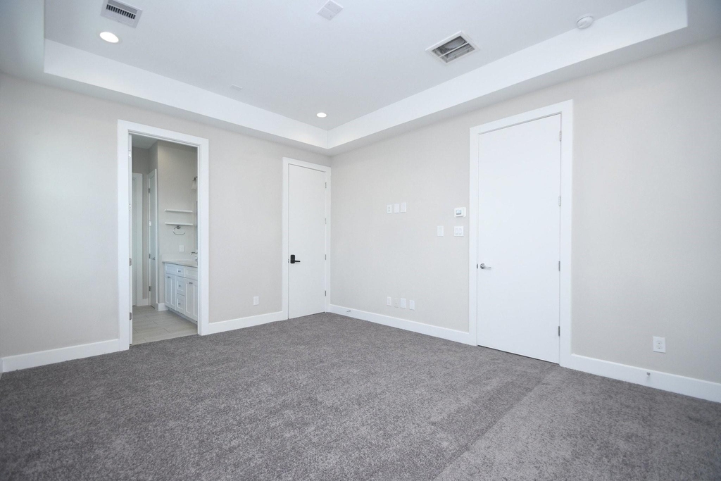 5904 Gardendale Drive - Photo 32