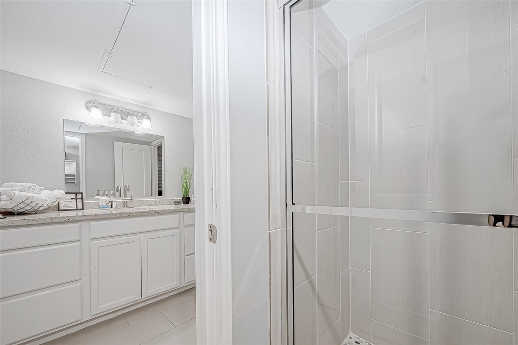 1860 White Oak Drive - Photo 37