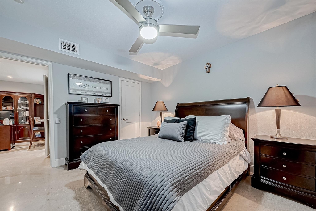 1860 White Oak Drive - Photo 31