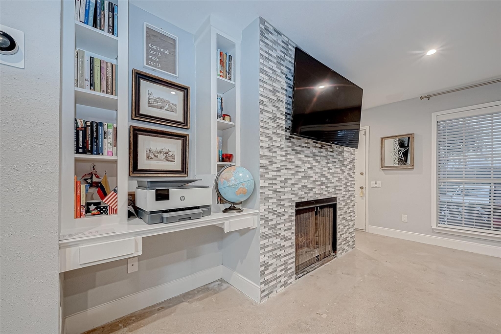 1860 White Oak Drive - Photo 8