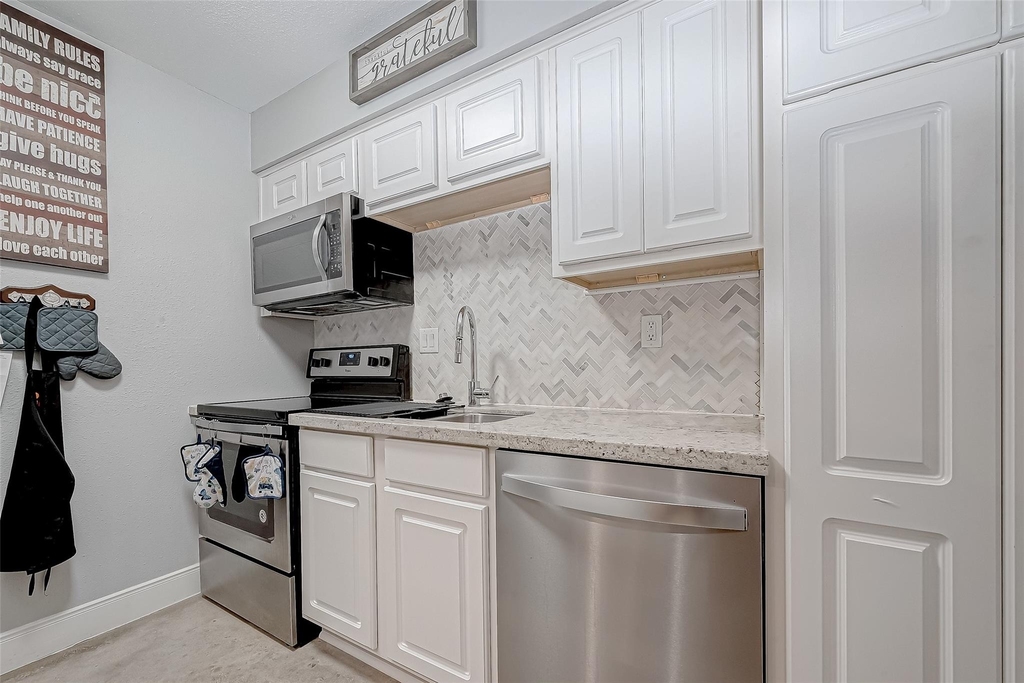 1860 White Oak Drive - Photo 18