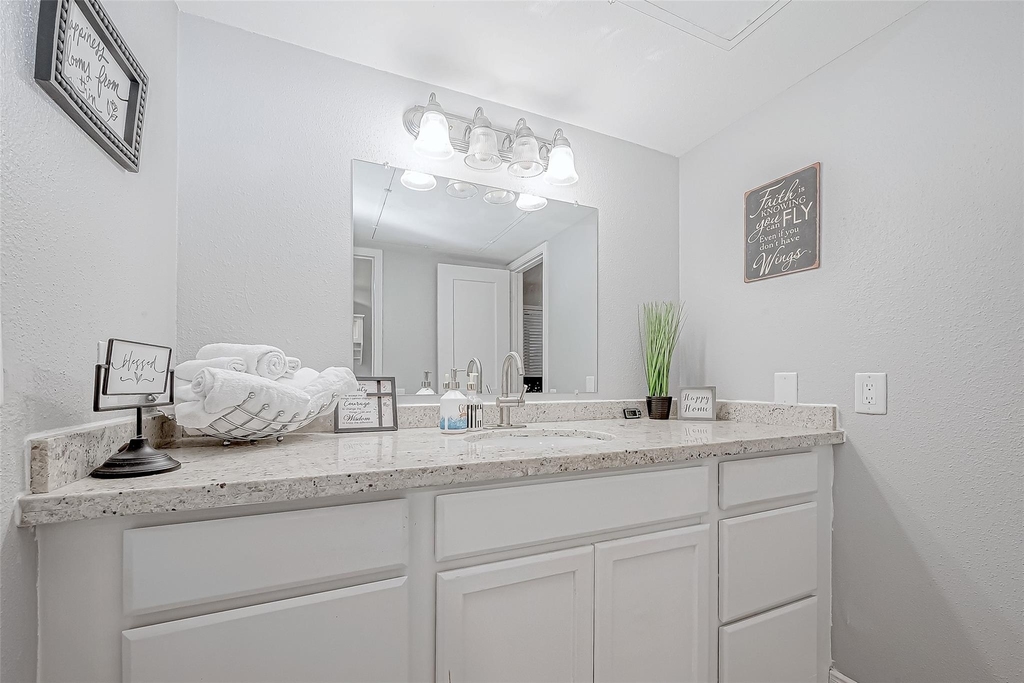 1860 White Oak Drive - Photo 38