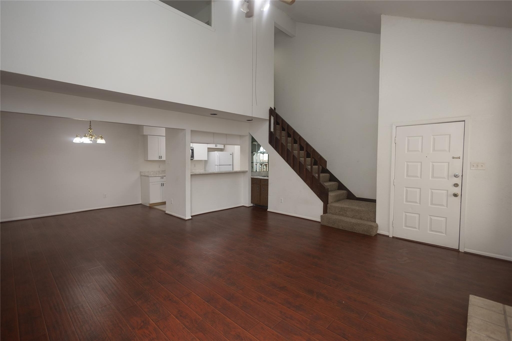 8100 Cambridge Street - Photo 5