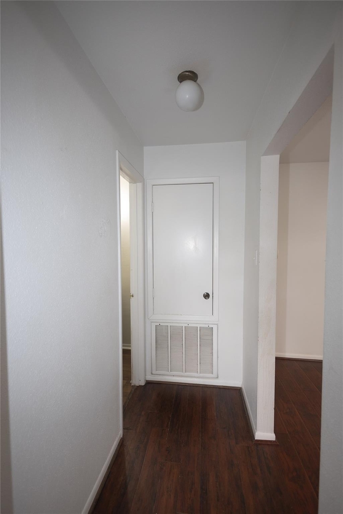 8100 Cambridge Street - Photo 12