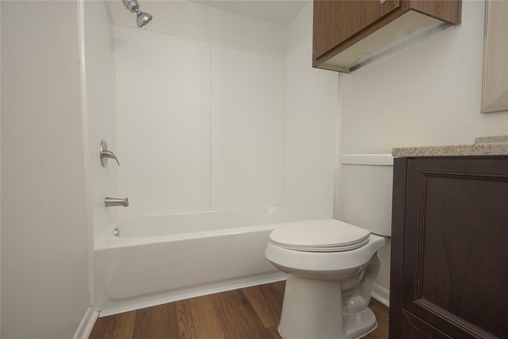 8100 Cambridge Street - Photo 21