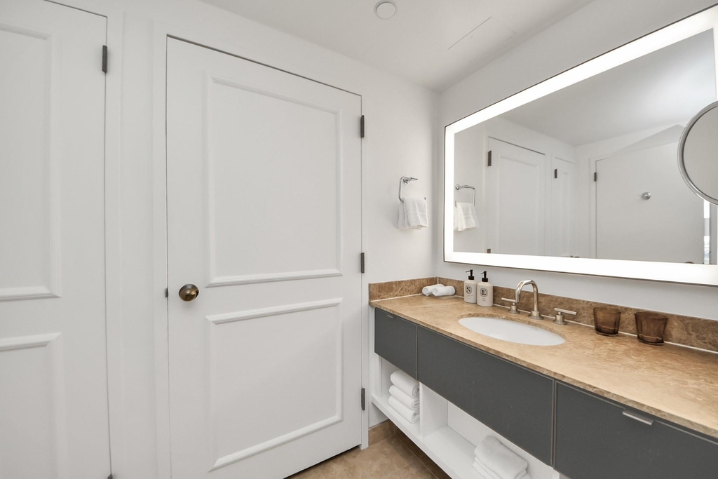1300 Lamar Street - Photo 41