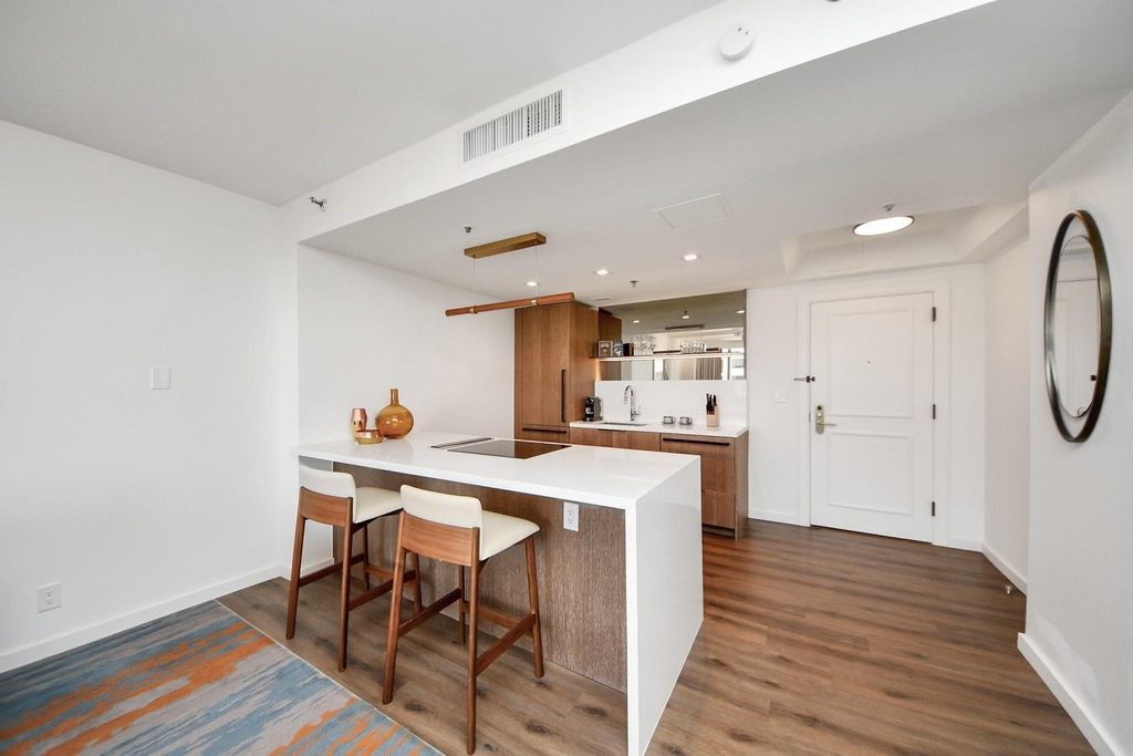 1300 Lamar Street Street - Photo 3
